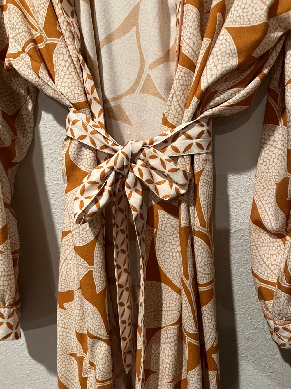 Cost Plus World Market Cream & Rust Botanical Rayon Robe
OS - Picture 8 of 13